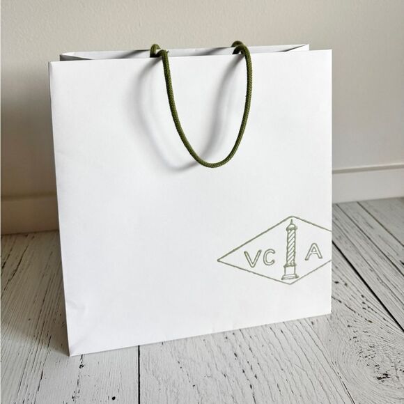 Van Cleef & Arpels White Gift Bag - Picture 2 of 2